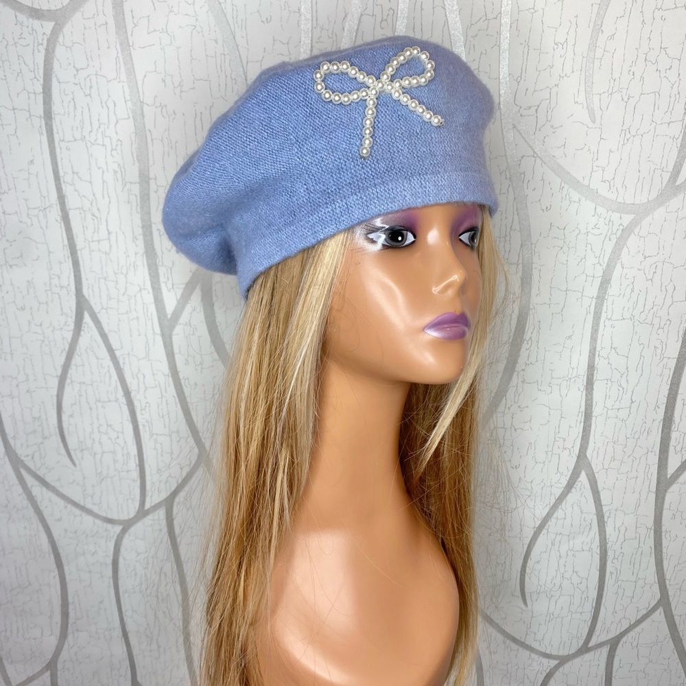 🎀🌷 Light Blue Wool Beret Hat with White Pearl Bow Accent 🌷🎀 NWT
